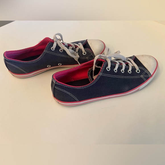 CONVERSE DENIM & PINK LADIES ALL STAR SHOE SIZE 8 - Picture 1 of 11